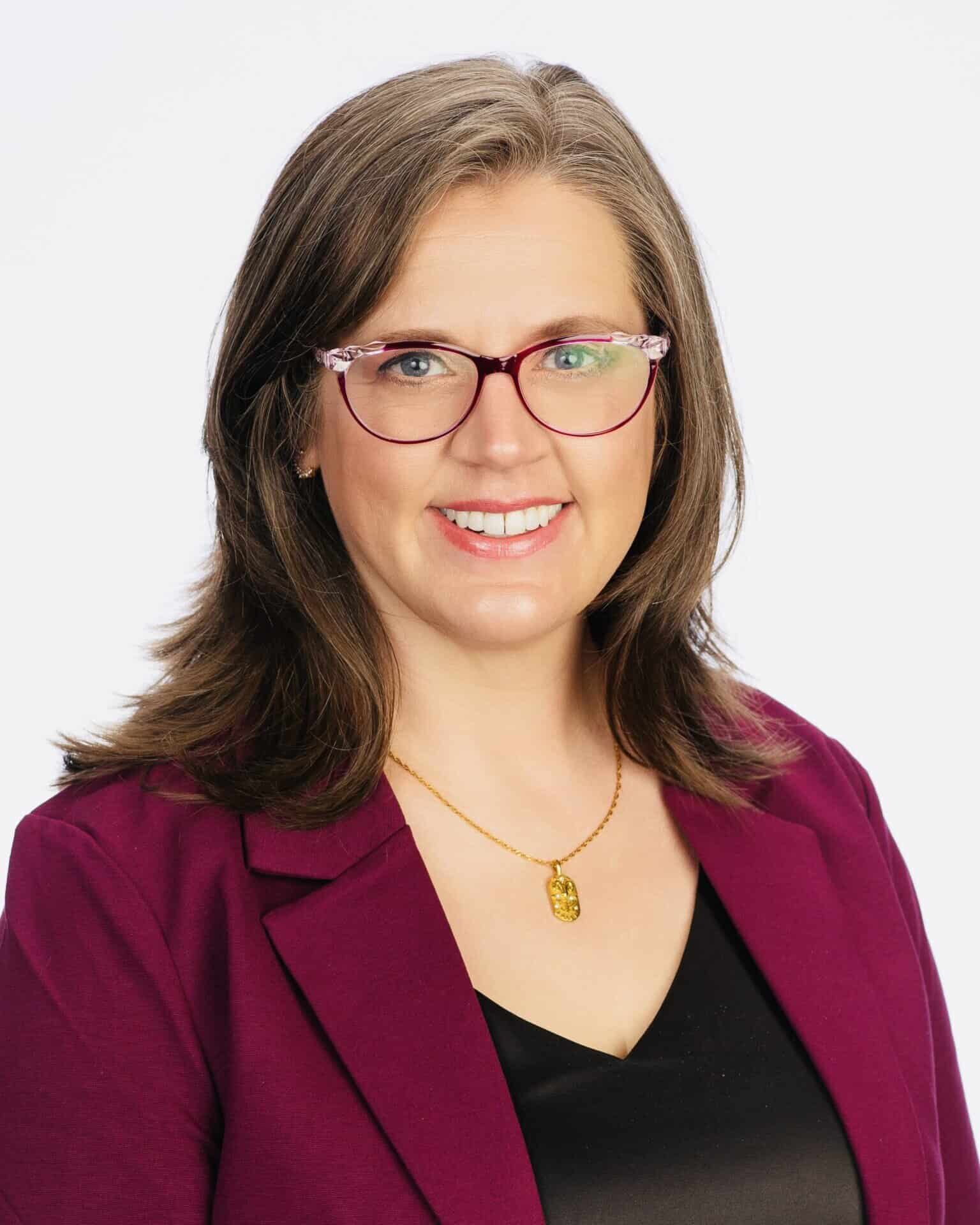 June 2025 HR Webinar Series: Storytelling for Public Sector Leaders 1 LISA KJELLSTROM HEADSHOT